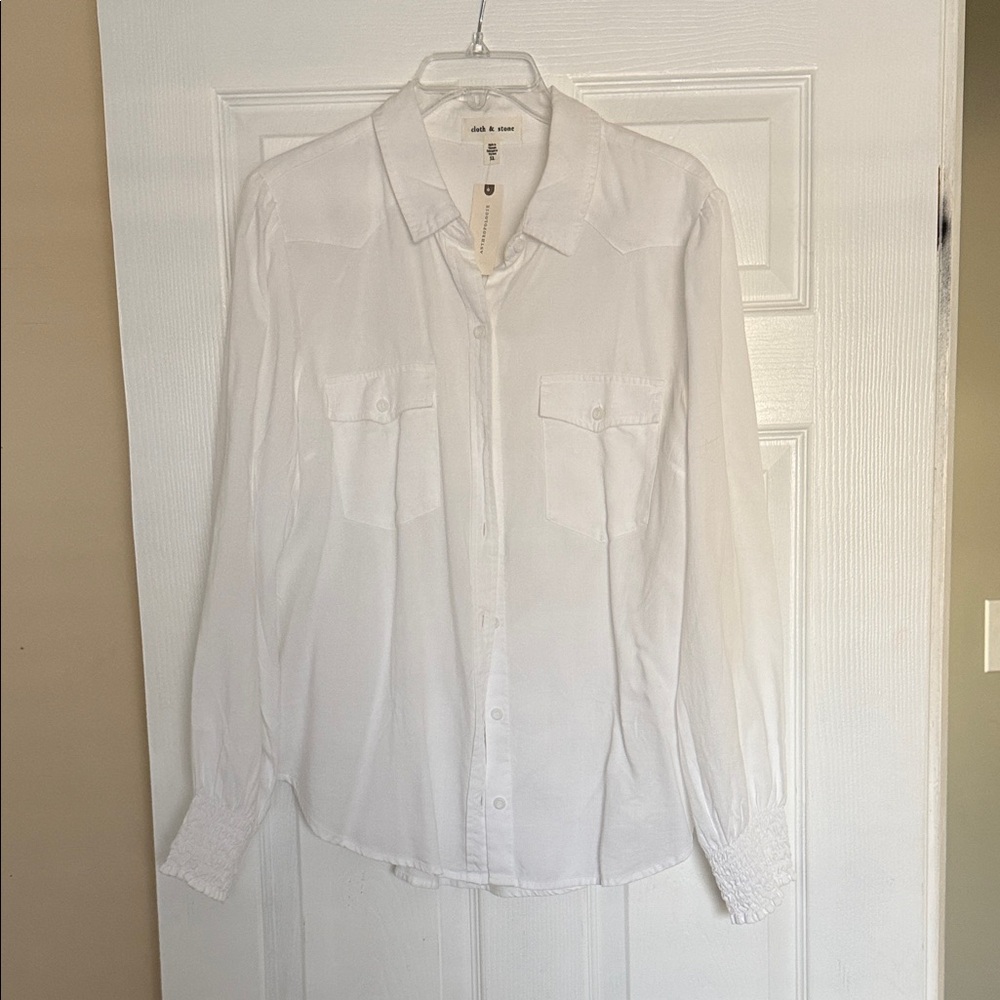 Cloth & Stone Ivory Button-Up Blouse